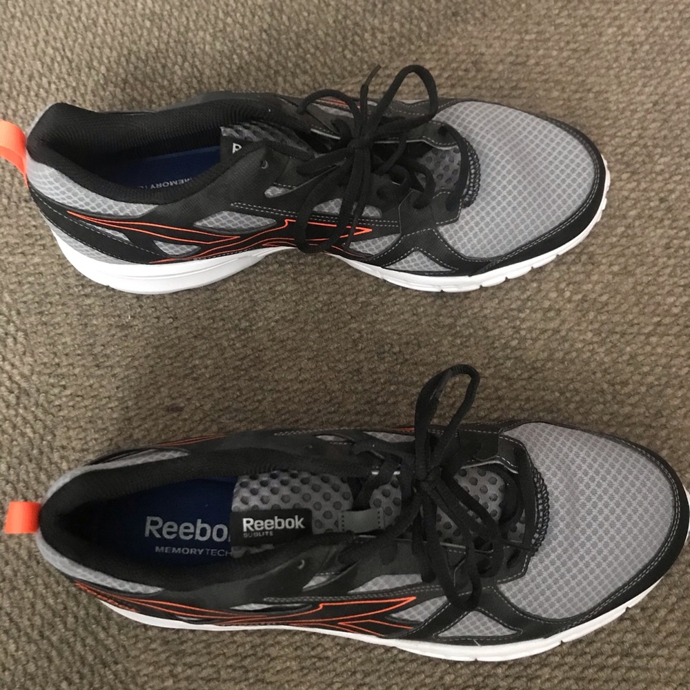 Men’s Reebok - Picture 2 of 5